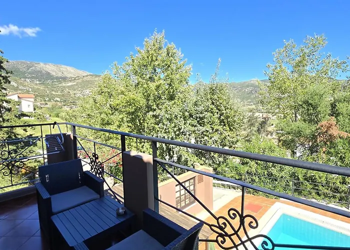 Okeanis & Adults Only *